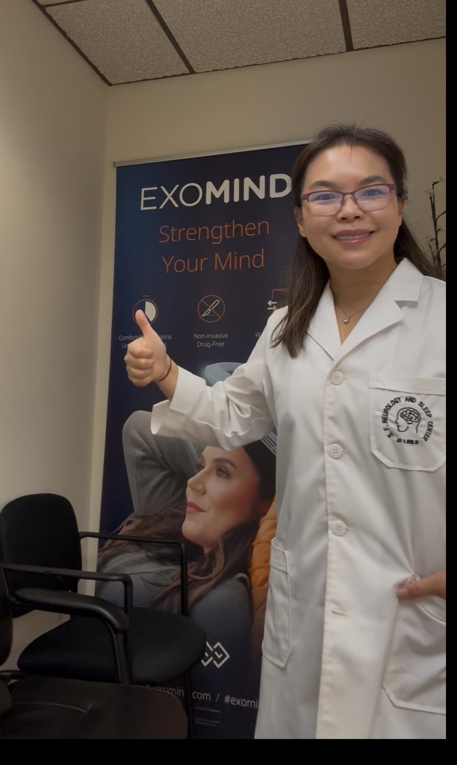 Dr. Meng with the Exomind system at the clinic